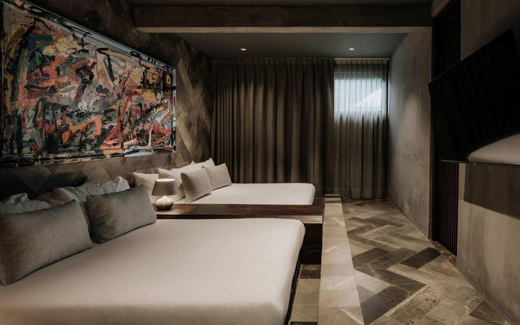 Barneys New York Residences White *