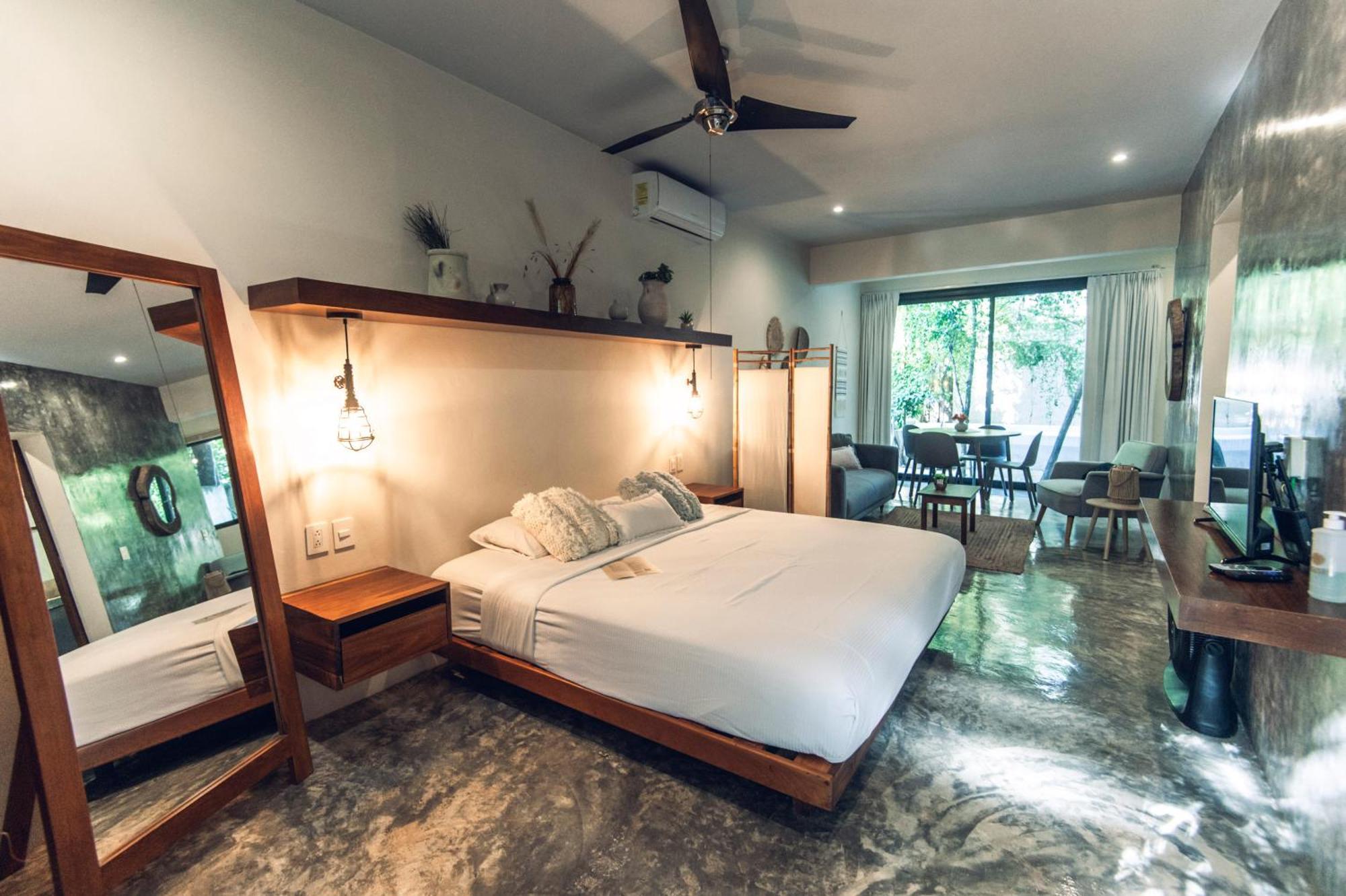 Nomad Humans Coliving Tulum