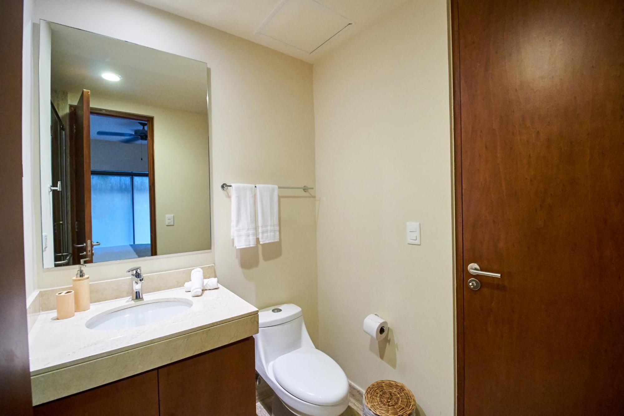 Apartment Luxury Poolside Gem With Pool, Jacuzzi & Gym Tulum