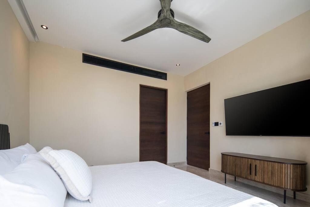 Jungle Sky Loft Apartment