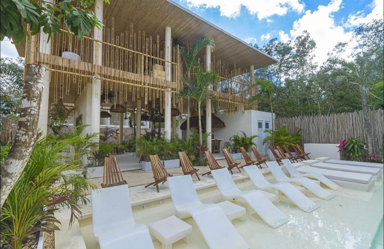Muuk * Tulum
