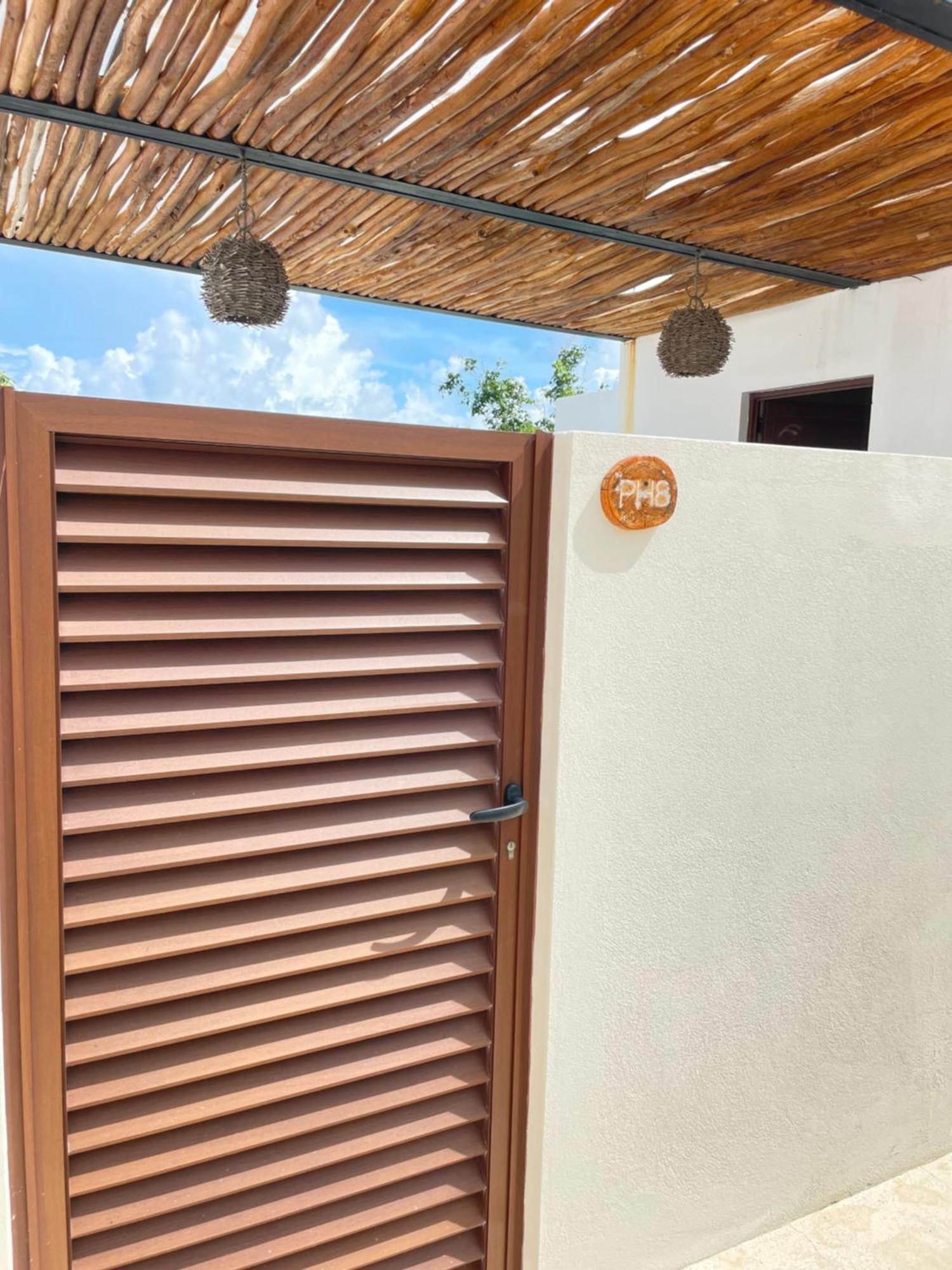 Ph8 Lux Eden In Hotel *