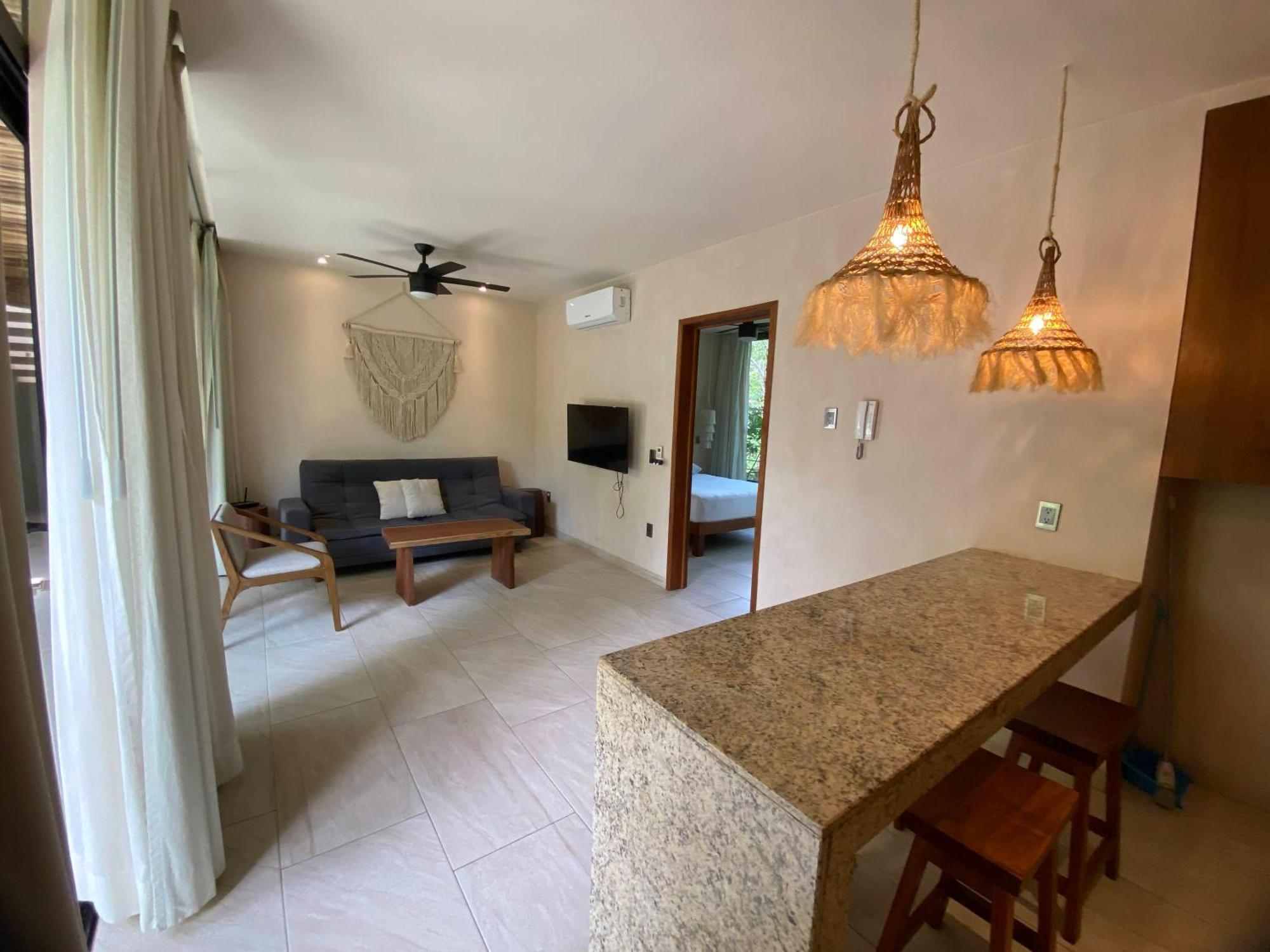 Hotel Ph8 Lux Eden In *