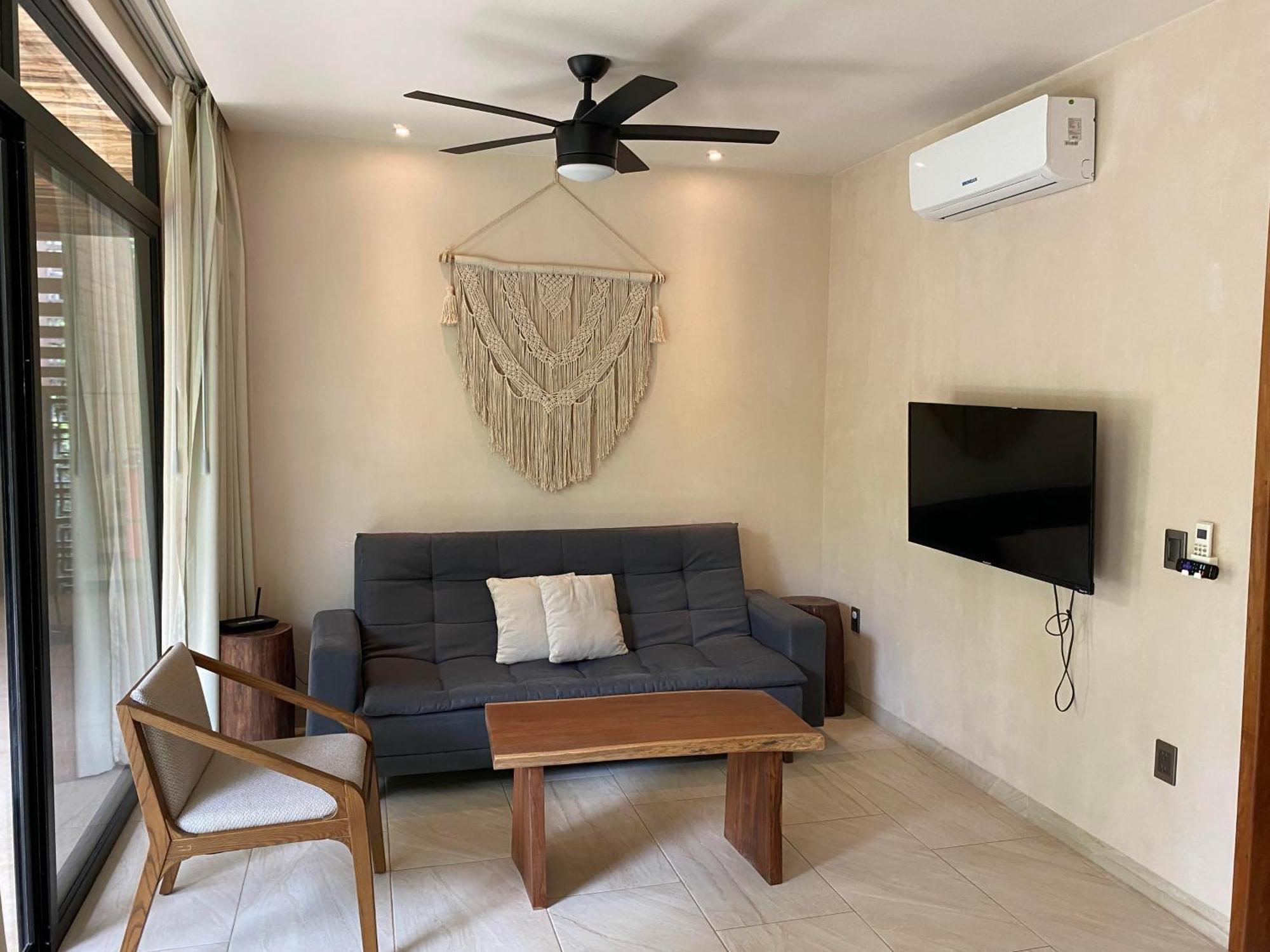 Ph8 Lux Eden In Hotel *