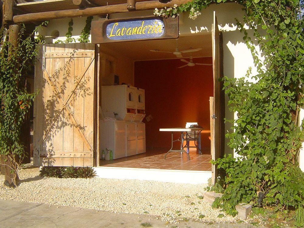 Lo Nuestro Petit Tulum