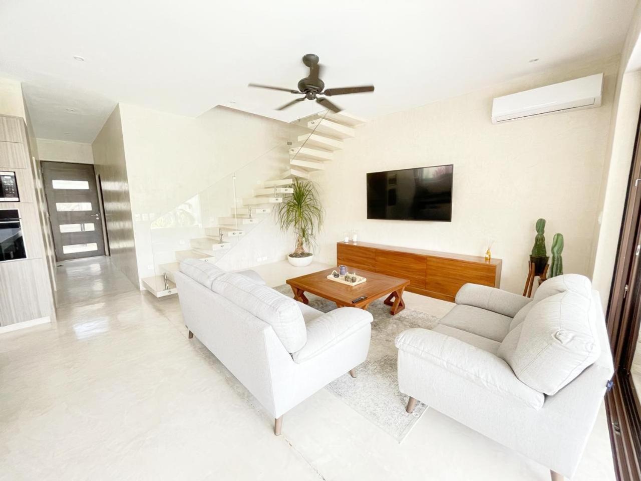 Villa Luxury House Tomanoa - 10pers - 4rooms - Pool - Hotjacuzzi - Speed Wifi -waterfall Tulum