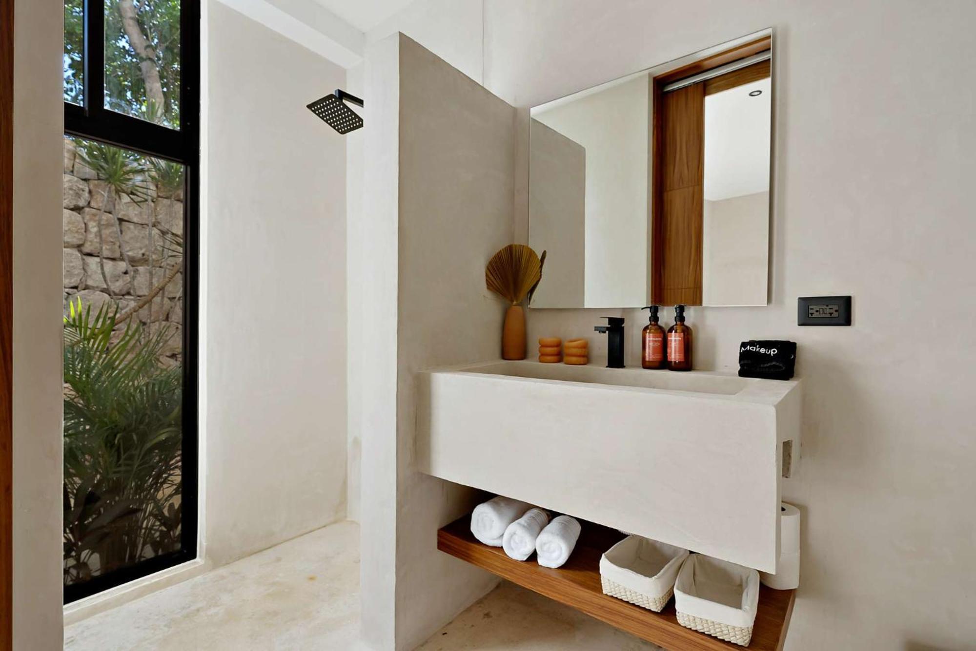 Villa Majestic Jungle With 2 Pools & Rooftop Bbq *