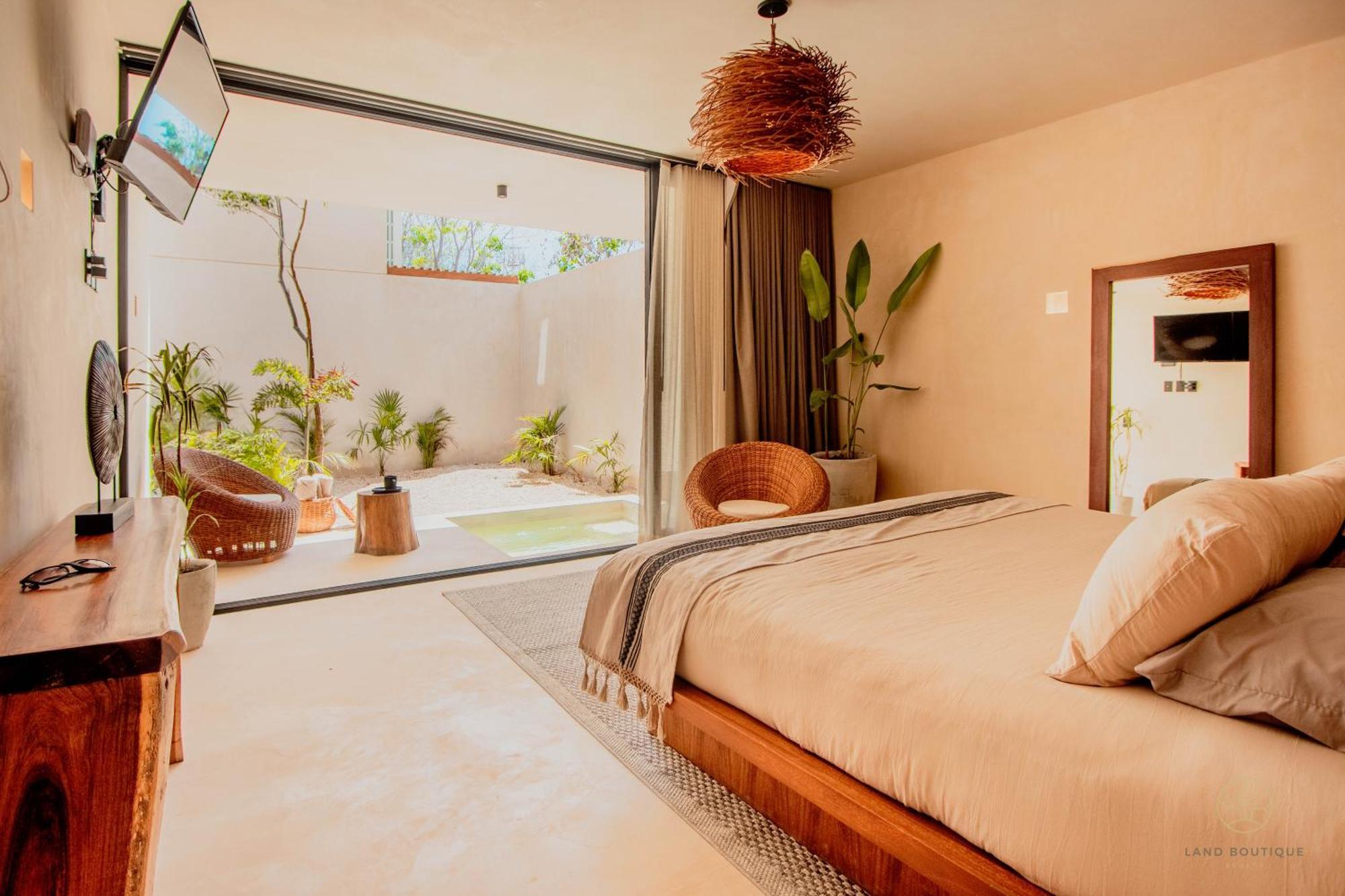 Muunek By Land Boutique Aparthotel 4*