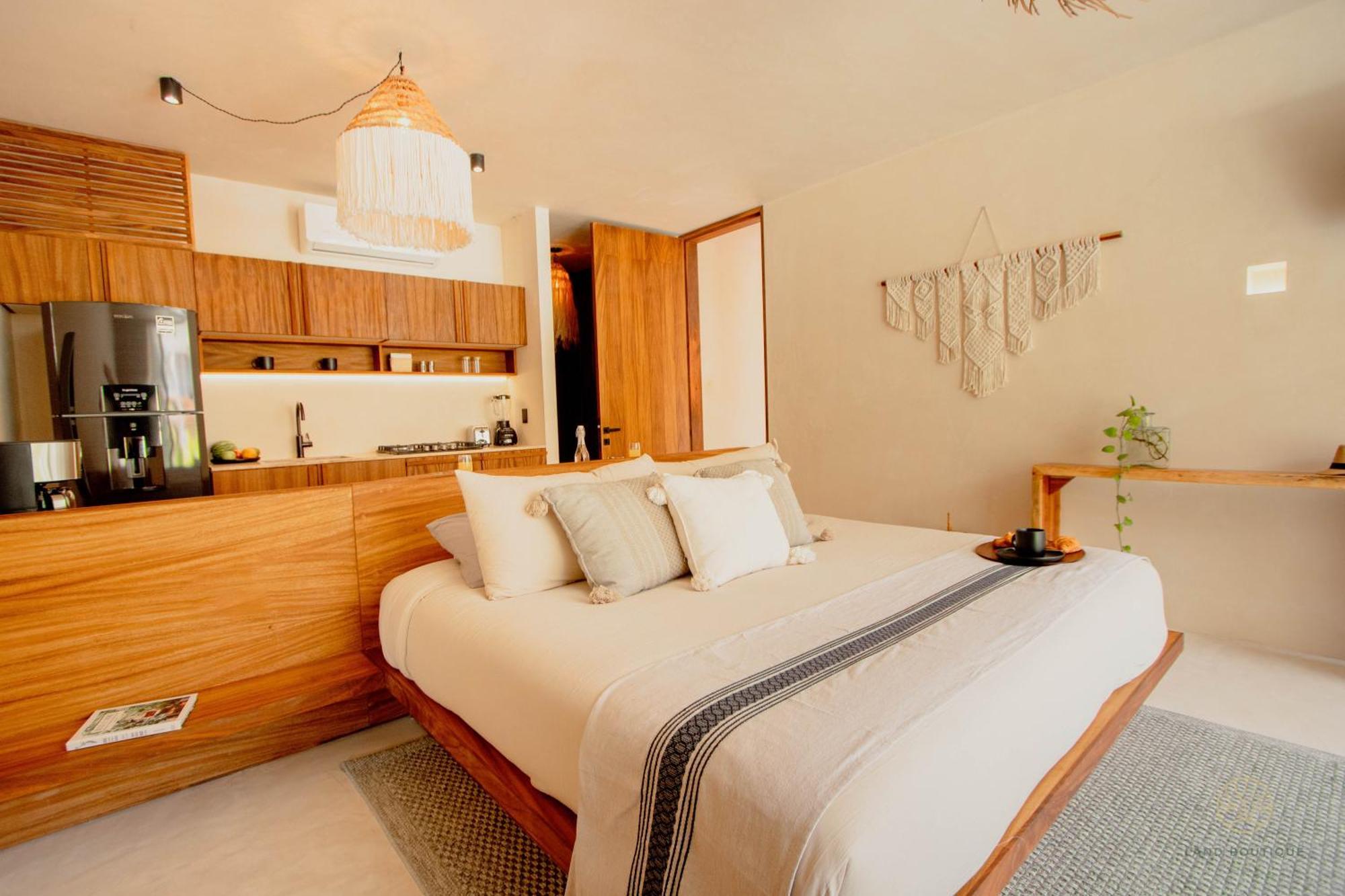 Muunek By Land Boutique Aparthotel 4*