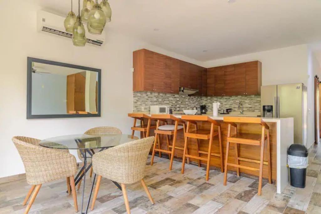 Unwind At Magdalena, Private With 3 Bedrooms, Rooftop Pool And Fast Wi-fi For Digital Nomads Сasa de vacaciones Tulum