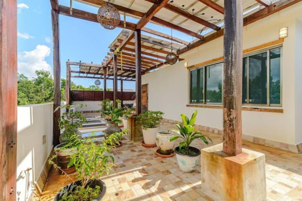 Relax In A Private Oasis In Tulum, Featuring A Pool, Exclusive Terrace, 3 Bedrooms, 3 Bathrooms, And Luxurious Amenities Casa de férias