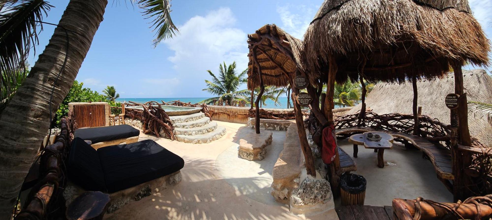 Playa Condesa 3*