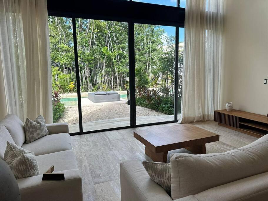 Luxury 2 Bdr - La Veleta Apartment *