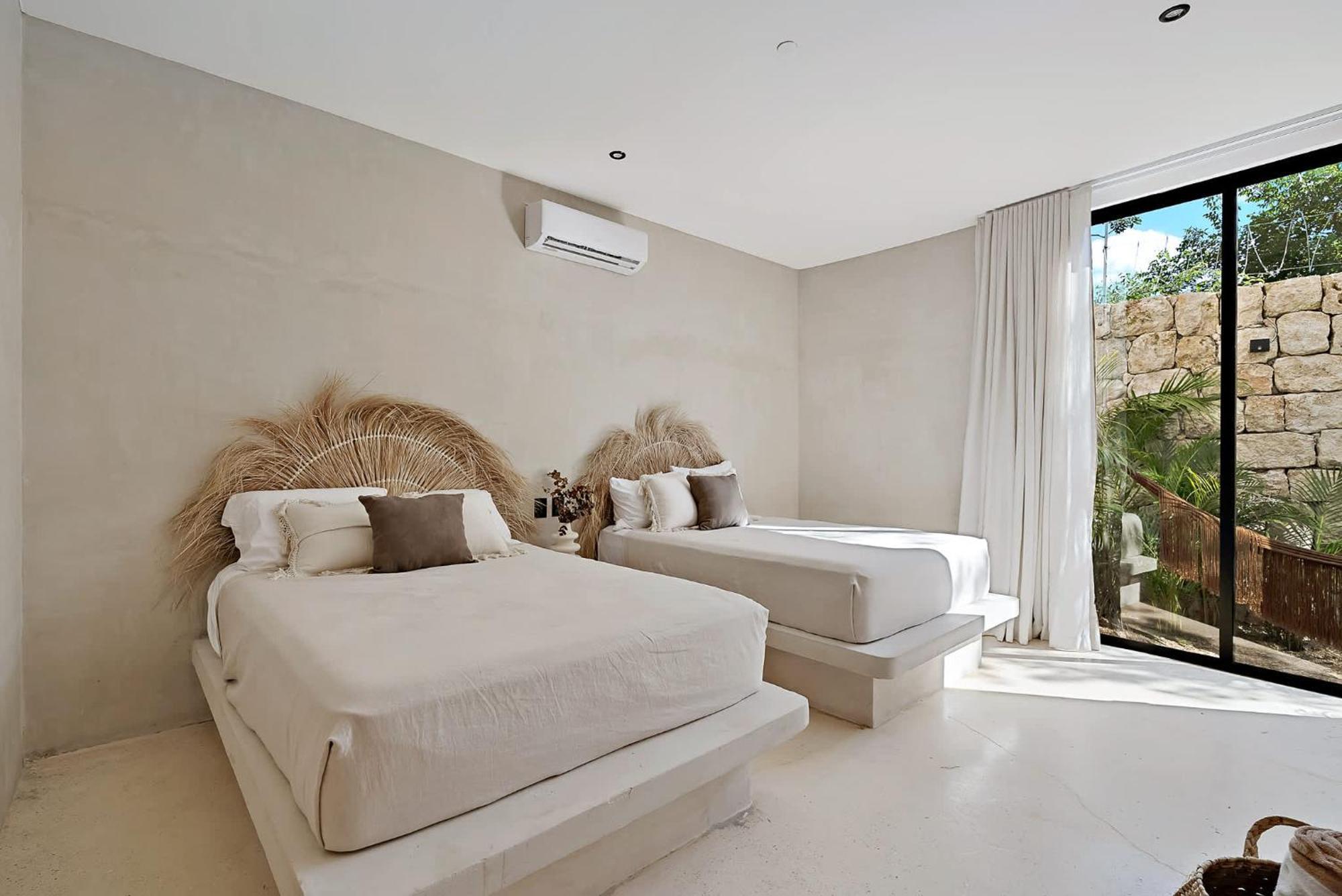 Majestic Jungle With 2 Pools & Rooftop Bbq Villa *
