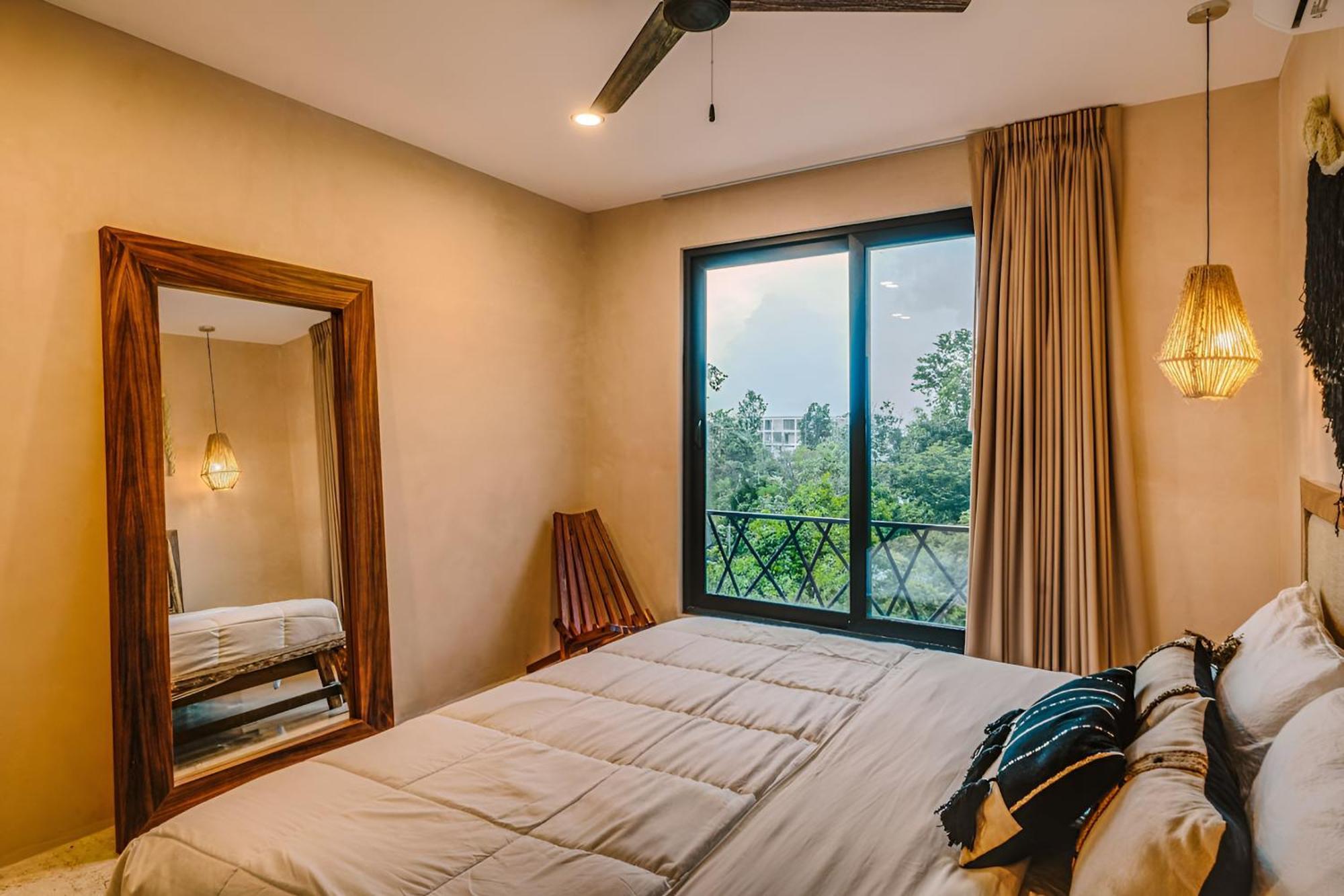 Deluxe 6br Double Penthouse With 2 Private Roof Pools Apartment *