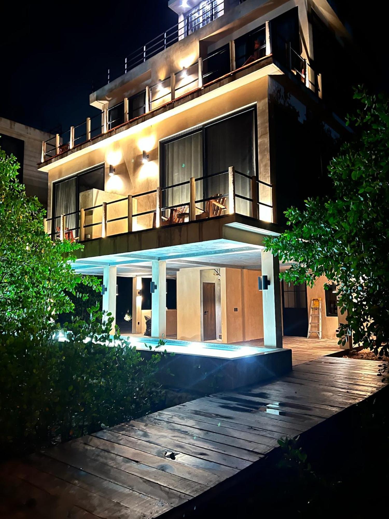 Caiman Habitat Hotel Tulum