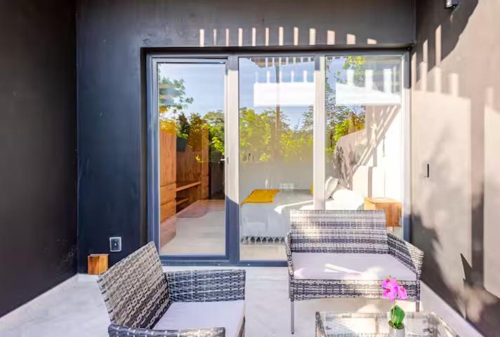 With Private Jacuzzi, Rooftop Pools & Free Club