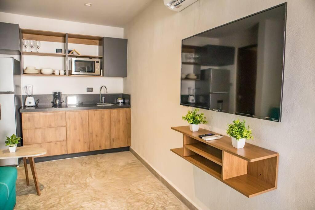 1 Bedroom In Downtown Walking Distance From Bars Apartment Tulum