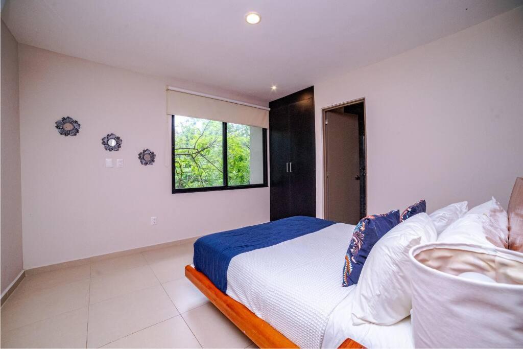 Holiday home Luxury House With Rooftop And Jacuzzi