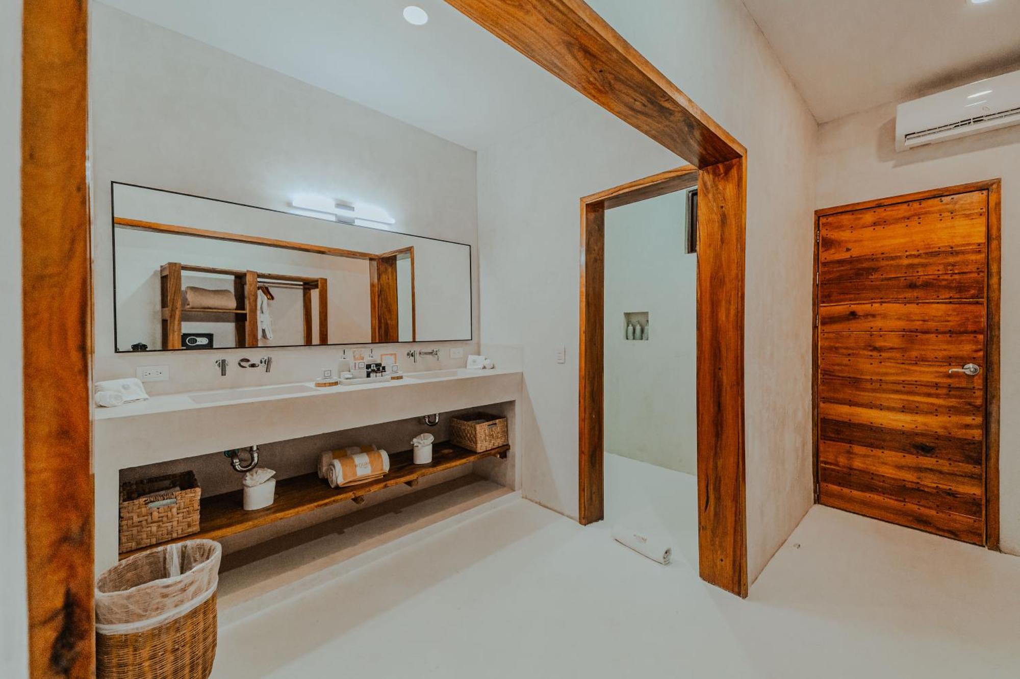 Dune Boutique Located At The Party Zone (adults Only) Tulum