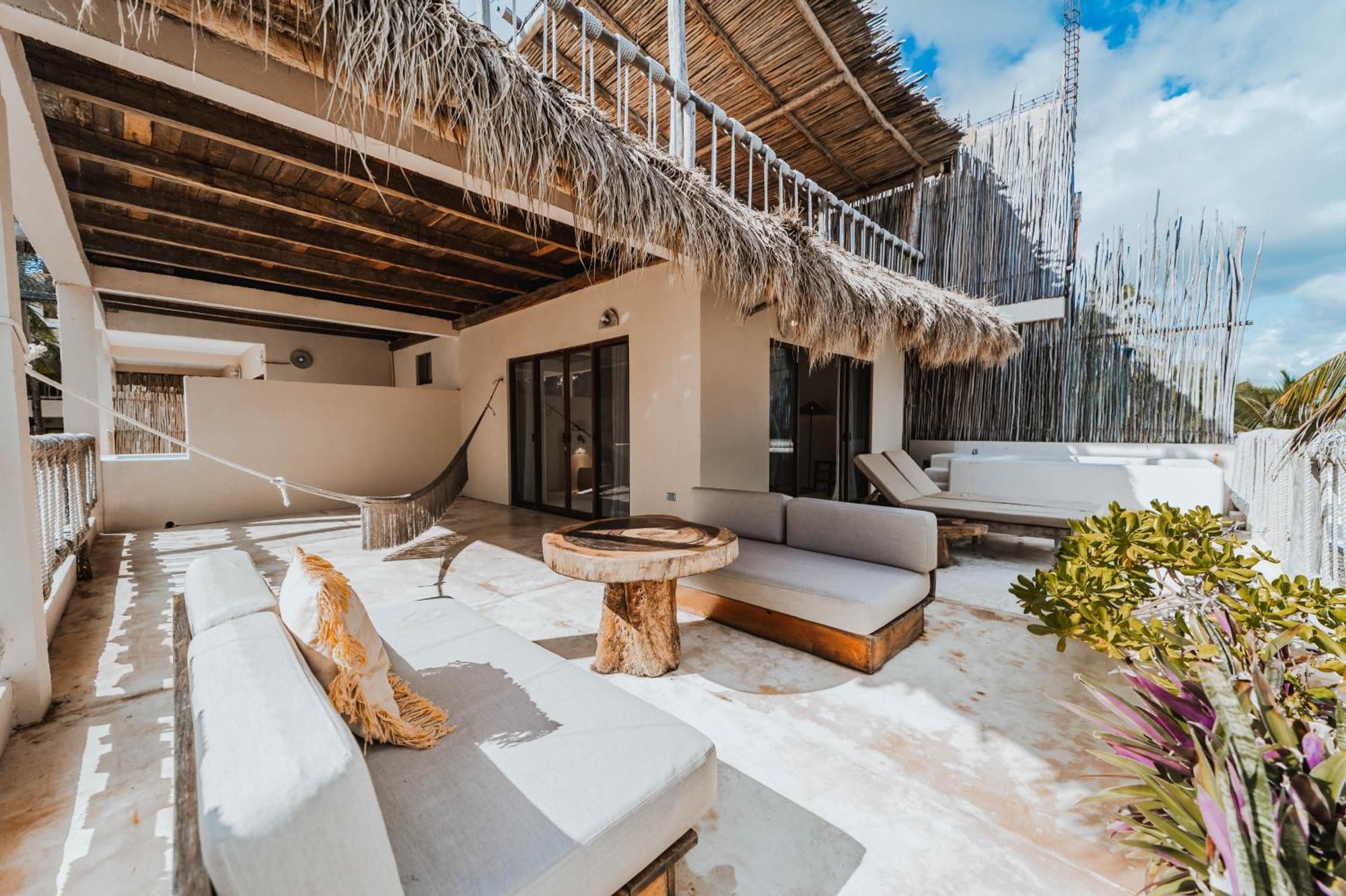 Dune Boutique Located At The Party Zone (adults Only) 4* Tulum
