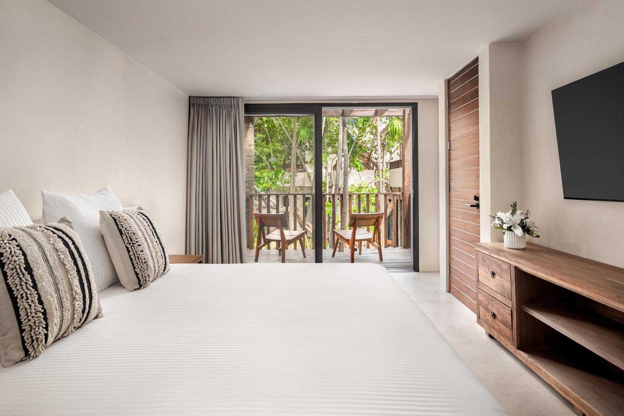 Resort Secrets & Club (adults Only)