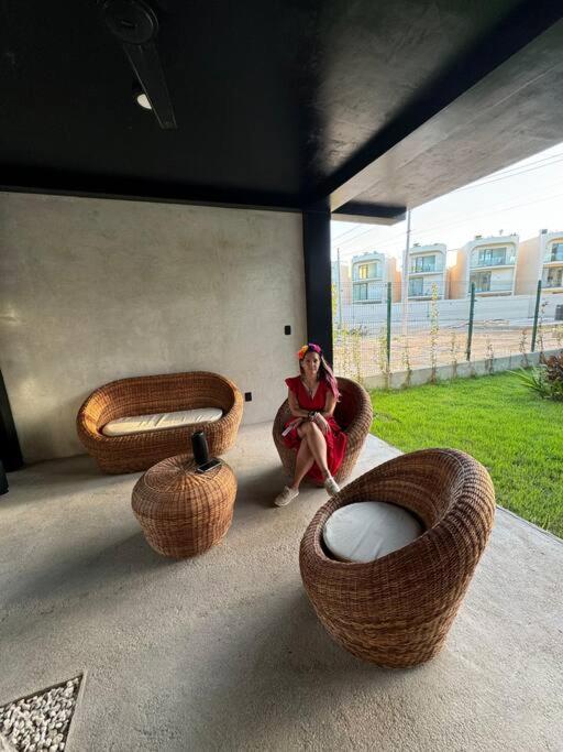 Jungle Penthouse W Private Rooftop, Ac And Wifi Apartment *