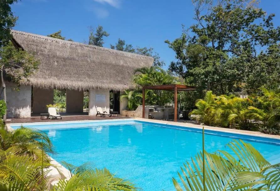 Holiday home 4Br Jungle Villa With Jacuzzi In Private Gated Community