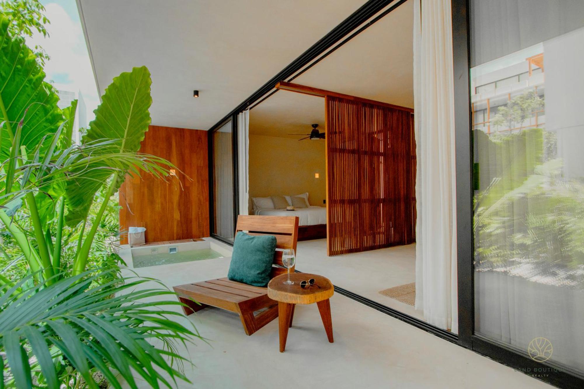 Muunek By Land Boutique Apartahotel