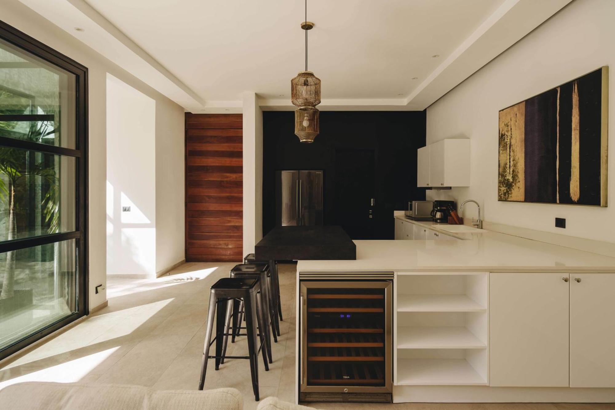 Holiday home Luxe 8br Double Villa, Gated, Patio & Pool *