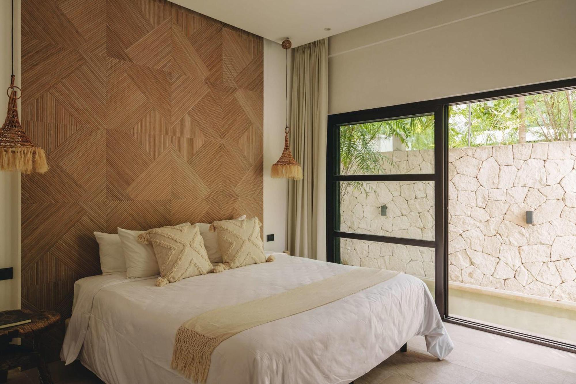 Elegant 4 Bedroom Villa, Gated Access & Personalized Concierge Tulum