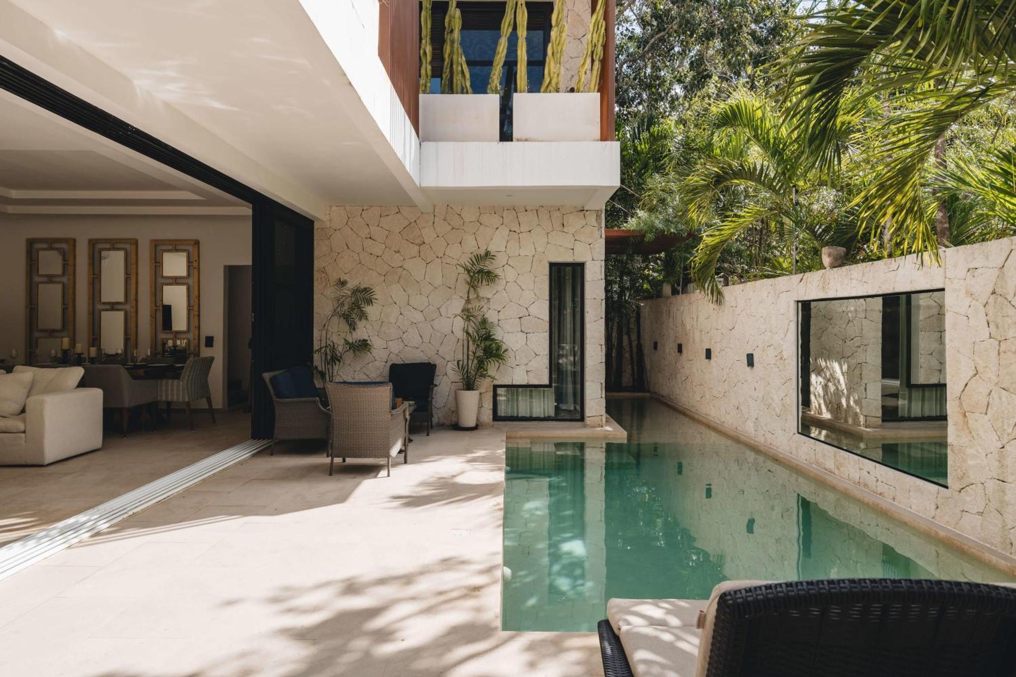 Elegant 4 Bedroom Villa, Gated Access & Personalized Concierge Tulum