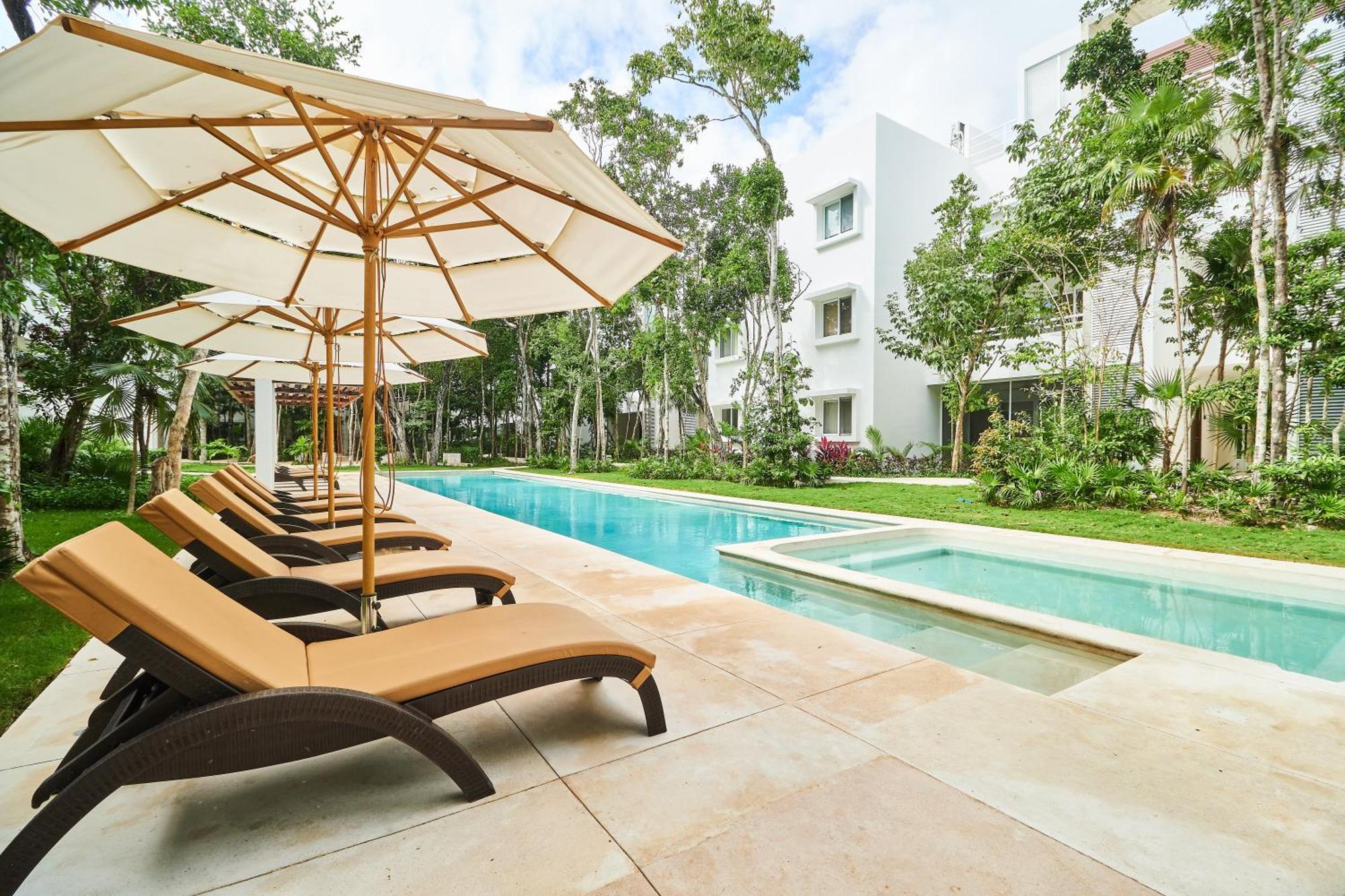 2br 2ba With 2 Pools, Gym, Yoga Deck And Bbq Grill Apartamento *