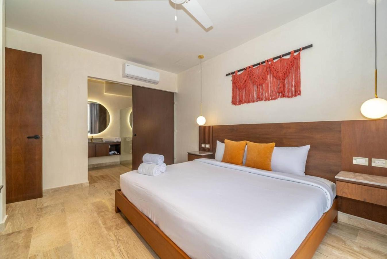 Luxury 3br Penthouse With Private Plunge Pool *