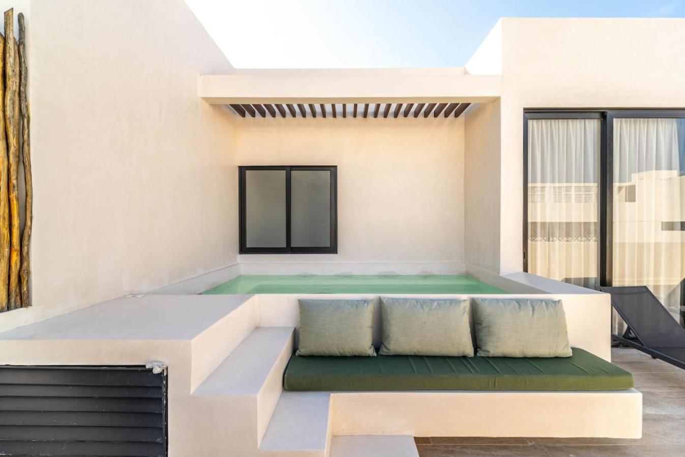 Holiday home Luxury 3br Penthouse With Private Plunge Pool