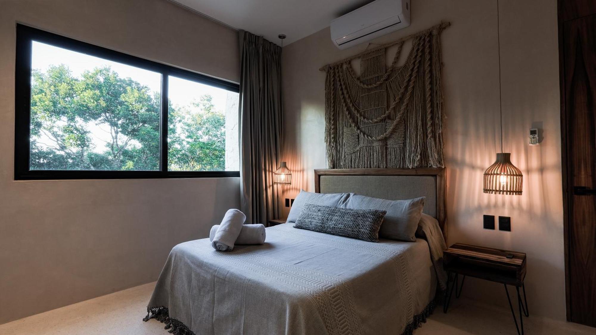 Sunset Serenity - Amply Private Terrace & Pool & Gym & Club Access