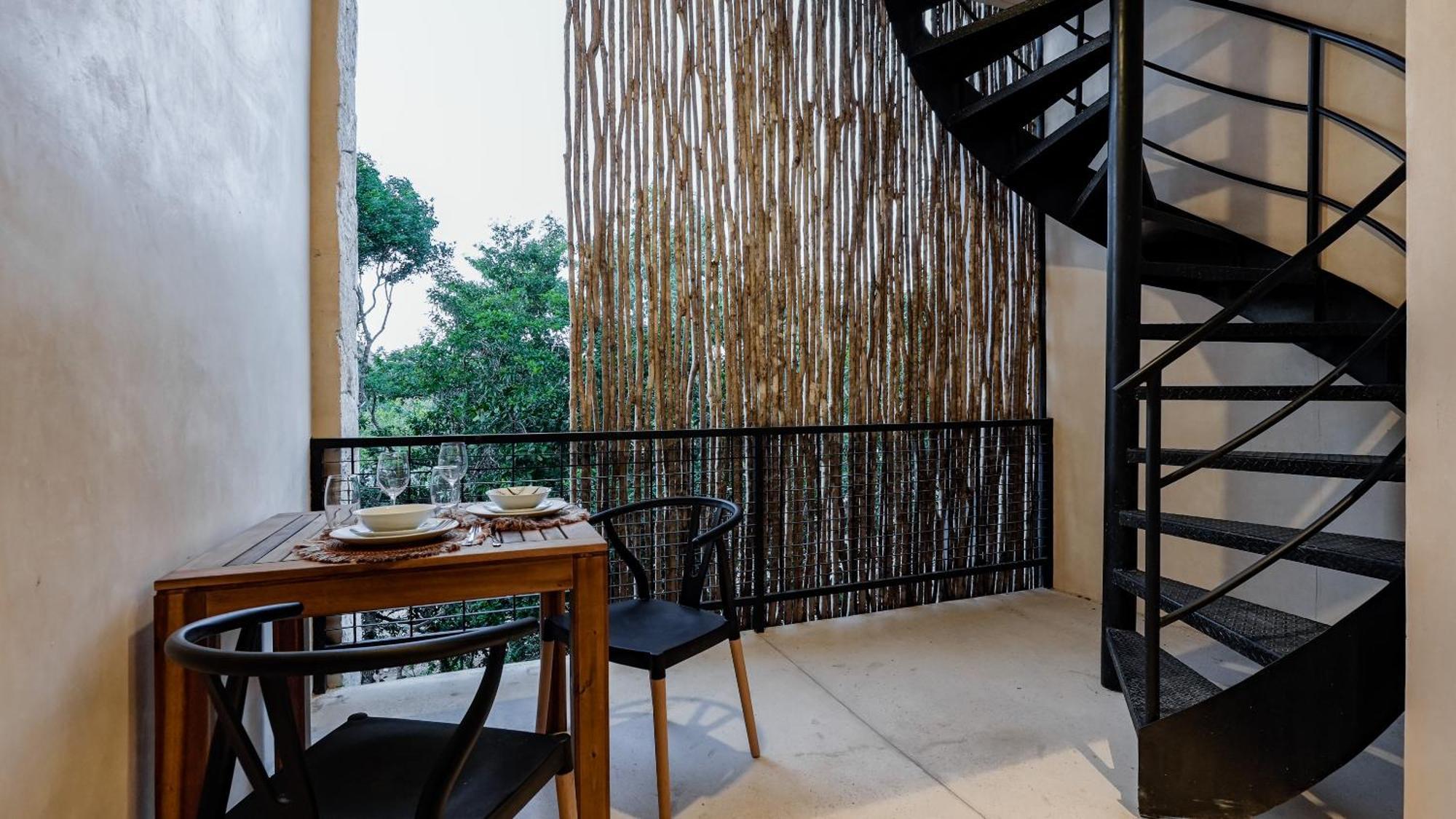 Apartment Sunset Serenity - Amply Private Terrace & Pool & Gym & Club Access *