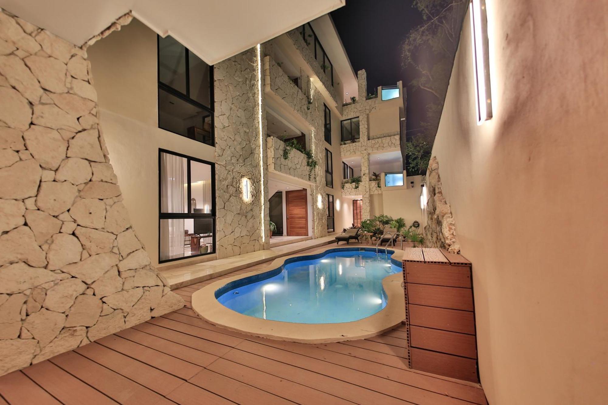 Sak Tuunich Luxury Residences *