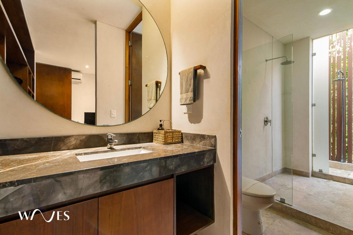 Apartment 2 Br. Ph Wprivate Pool In Luxury Gated Community