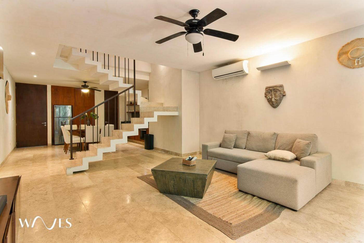2 Br. Ph Wprivate Pool In Luxury Gated Community
