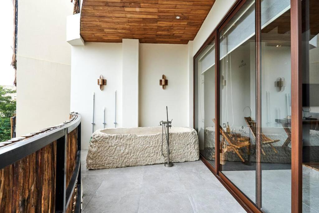 Adora H30 - Luxe Studio W/ Outdoor Tub & Private Cenote Apartment *