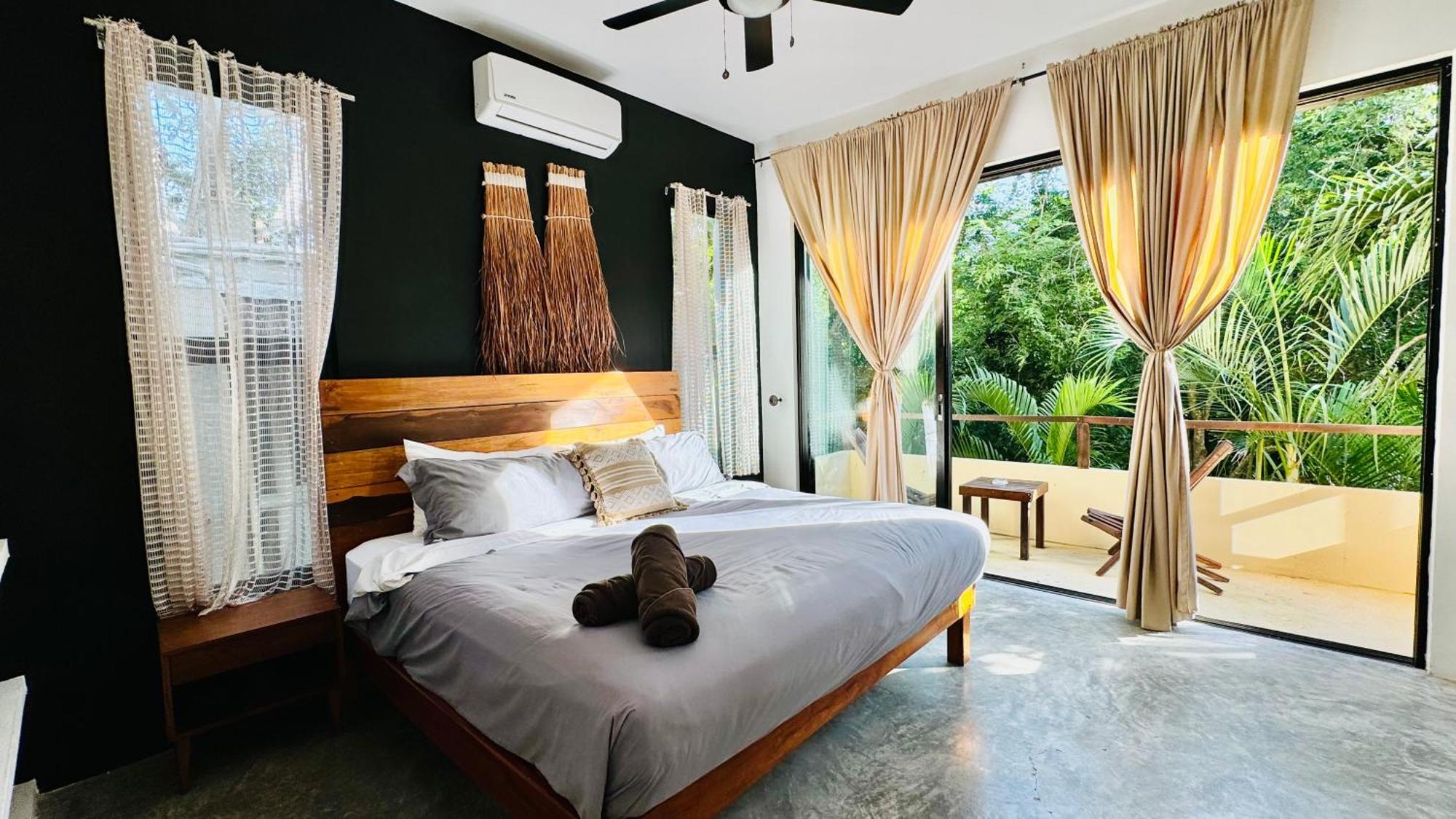 Hotel Starfit Boutique Beachclub, & Gym Included