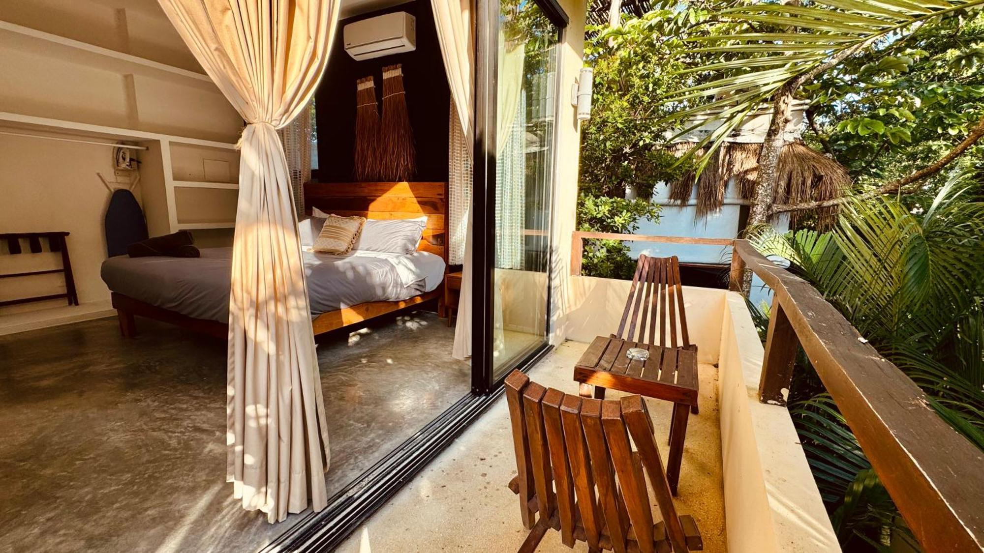 Starfit Boutique Beachclub, & Gym Included Hotel