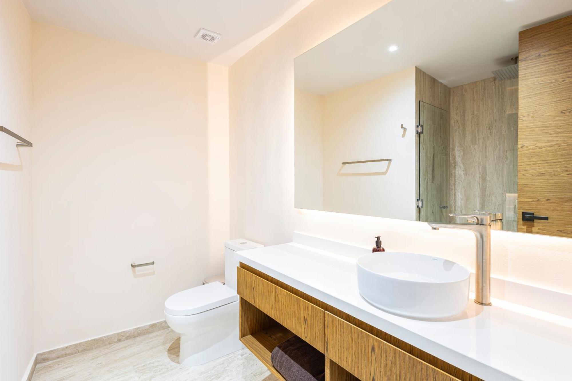 Mistiq Temple Ii Luxury Apartment