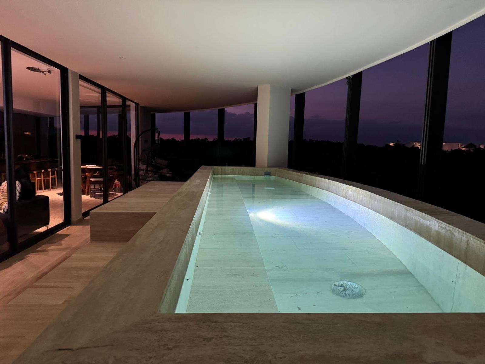 Luxury Jaguar Penthouse Private Pool Apartment *