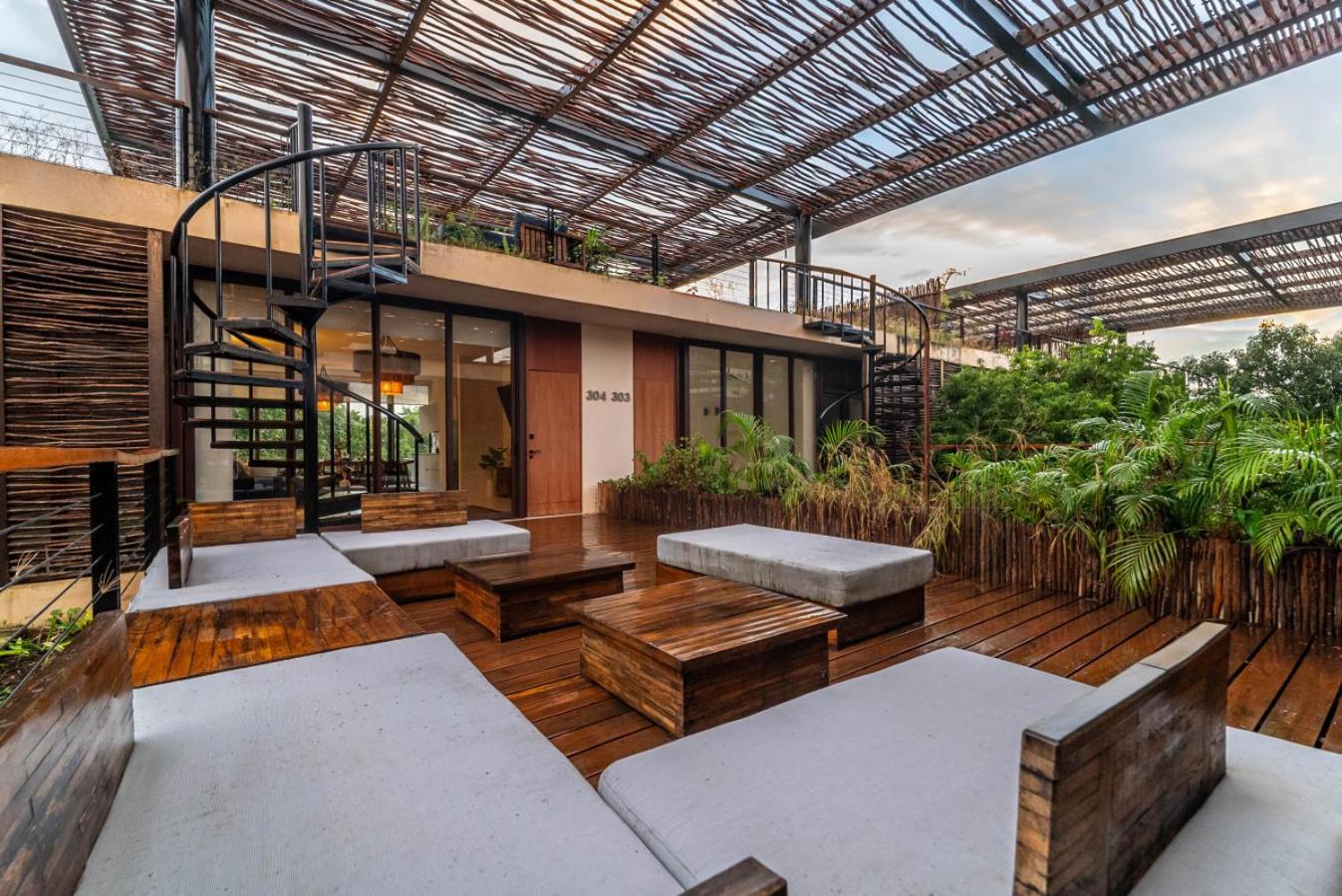Exclusive Penthouse With Private Plunge Pool And Terrace Holiday home