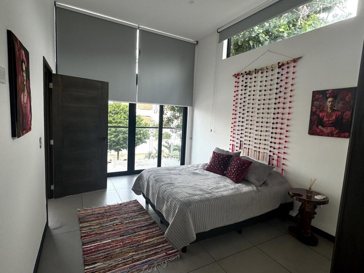 Charming 3bedroom House In Casa de férias
