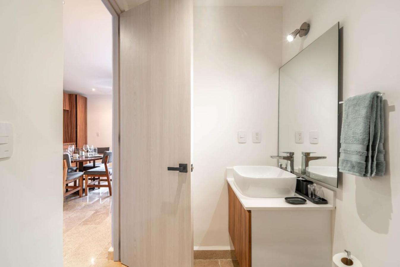 King With Private Balcony, Gym, Rooftop Pool Holiday home Tulum