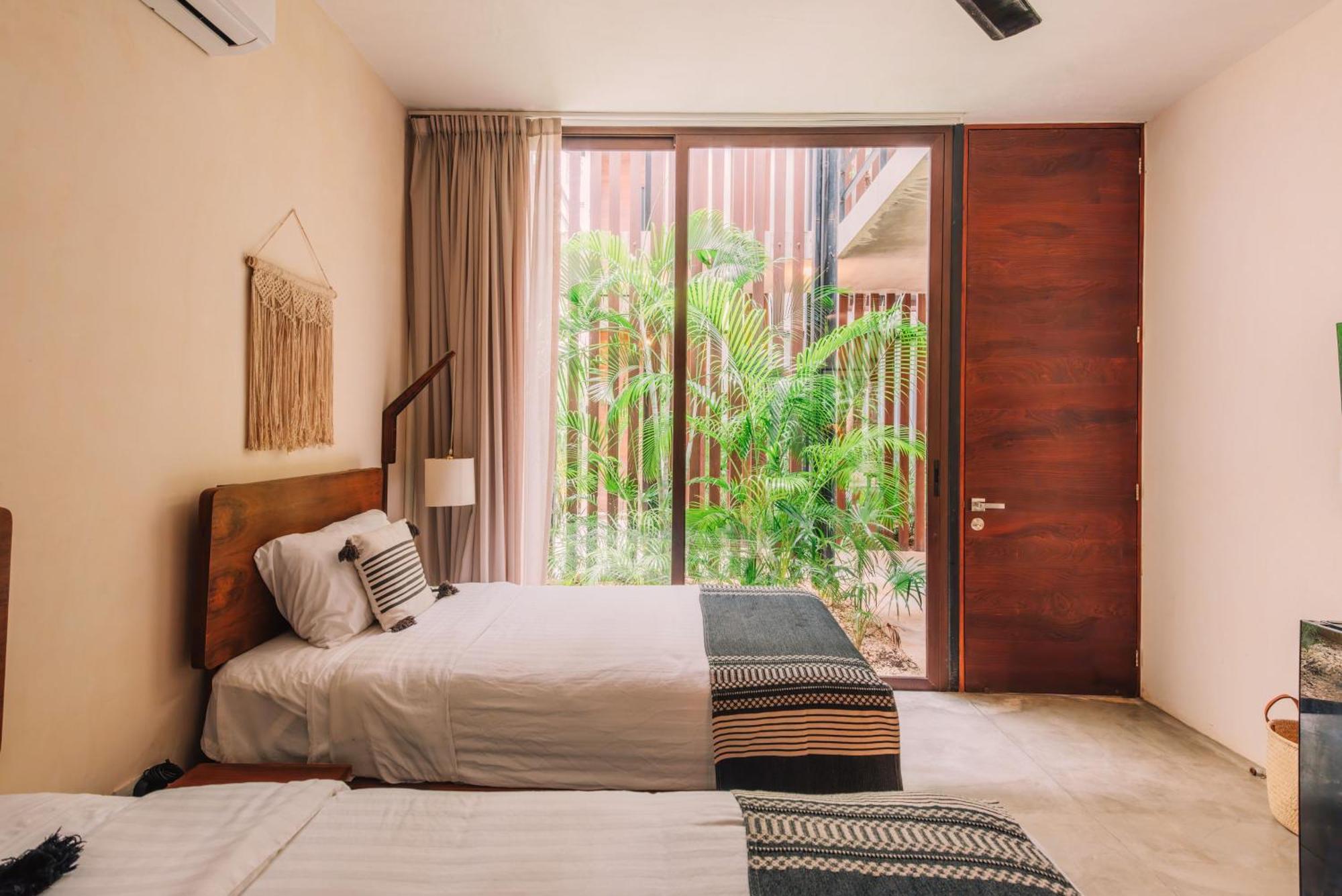 Aparthotel Spacious, Stylish, Comfortable, 2bd 2bth Condo,private Pool 24hr Concierge