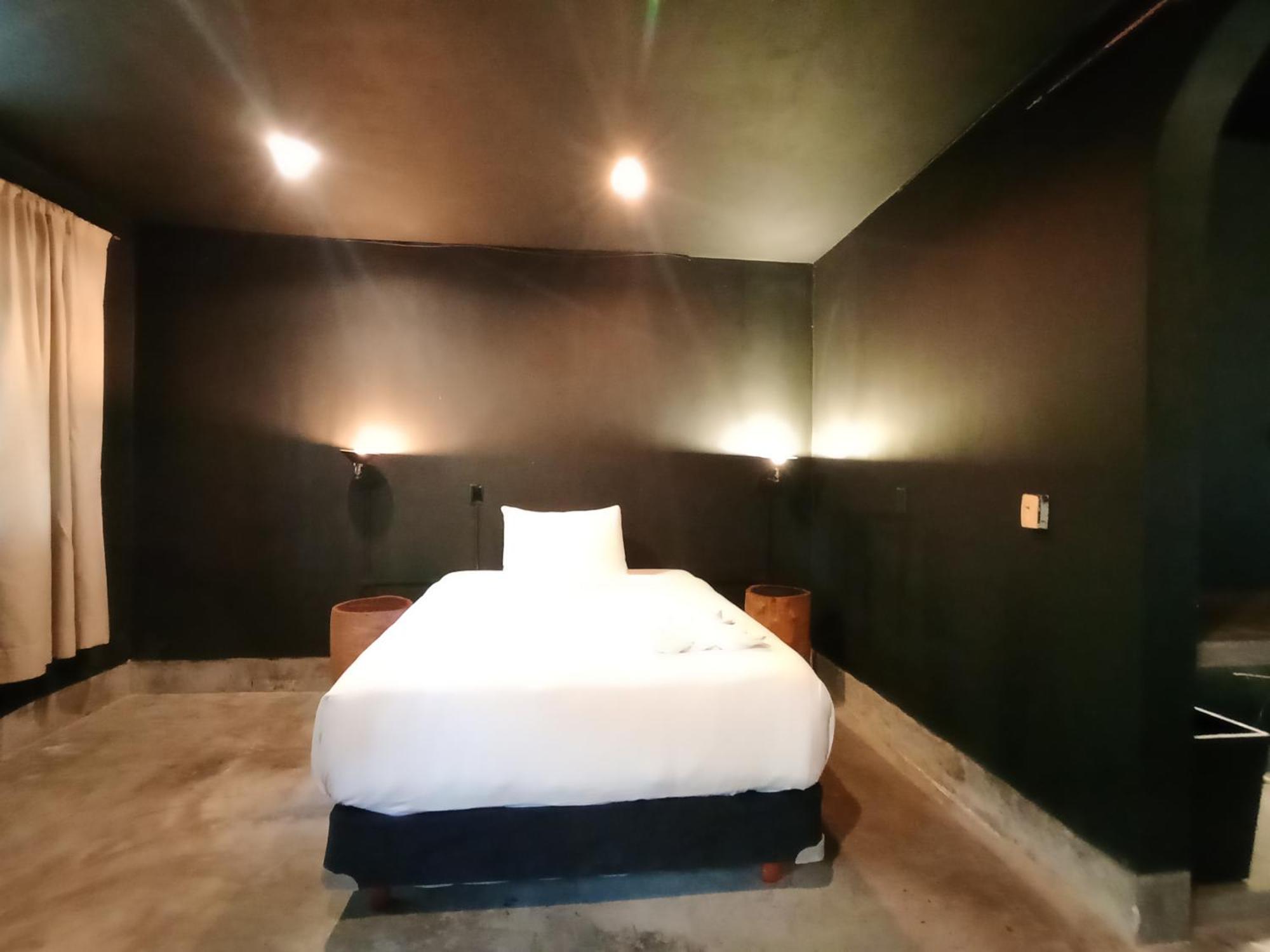 Boutique & Beach Club Hotel